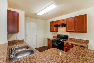 Building Photo - 13009 Baileys Run