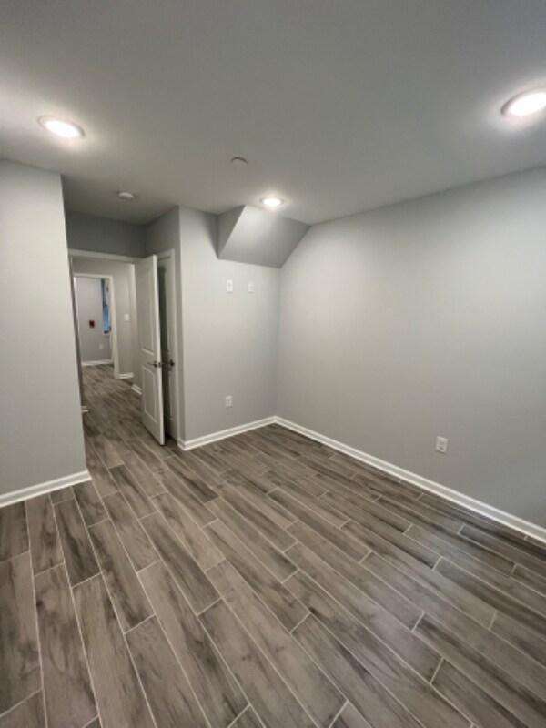 Building Photo - 4107 W Girard Ave