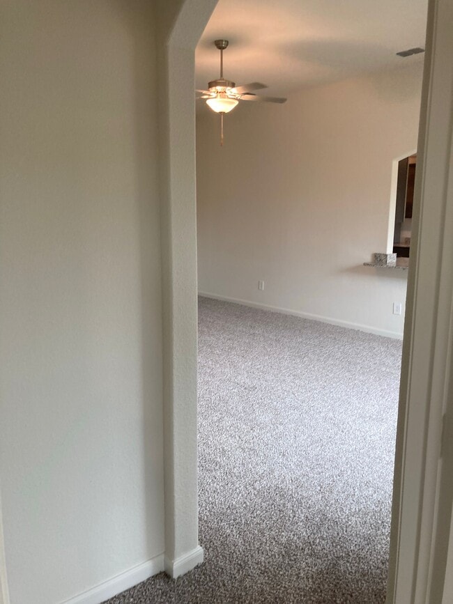 Building Photo - 3007 Boran Dr