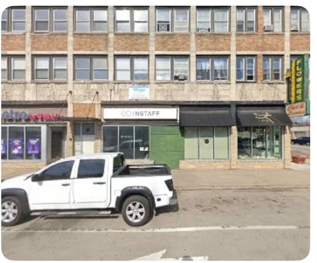 Building Photo - 1206WLincolnM