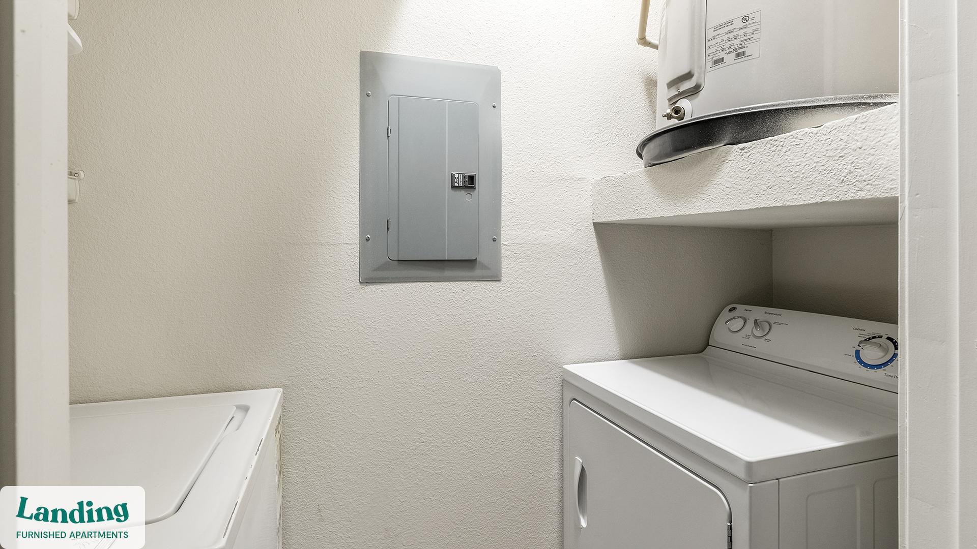 Building Photo - 8989 West Rd