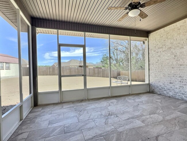 Building Photo - For Rent - Highly Desirable Summerfield, D...