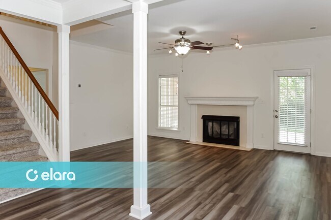 Building Photo - 518 Sussex Dr SW