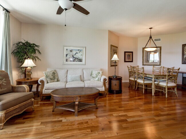 Building Photo - 3610 Gardens Pkwy