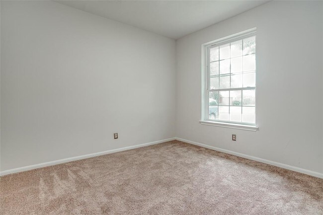 Building Photo - 5818 Pebble Bank Ln
