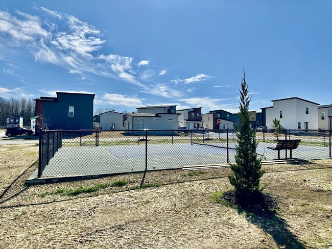 Building Photo - 841 Massachusetts Ave