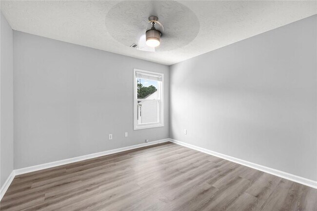 Building Photo - 702 Ashley Glen Ln