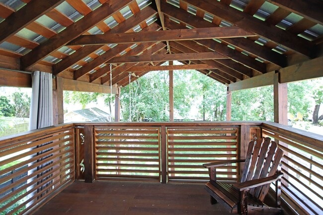 Building Photo - Charming Pet-Friendly Belmont Home