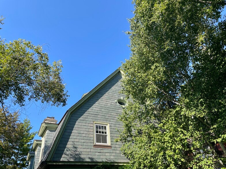Primary Photo - 237 Greenleaf St