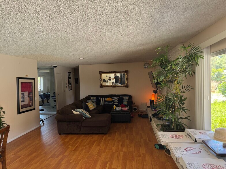 Building Photo - 16241 Via Rancho