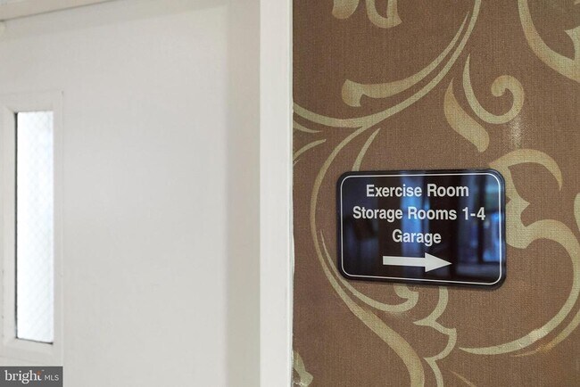 Building Photo - 5505 Seminary Rd