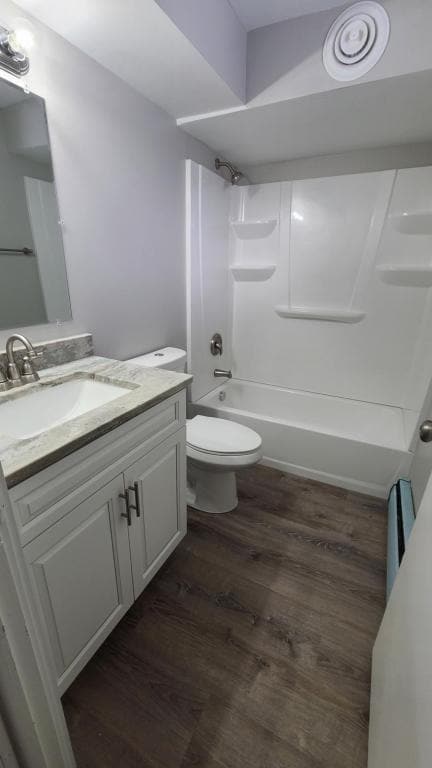 Building Photo - Unit 206