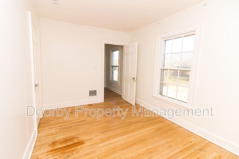 Building Photo - 356 Derby Cir