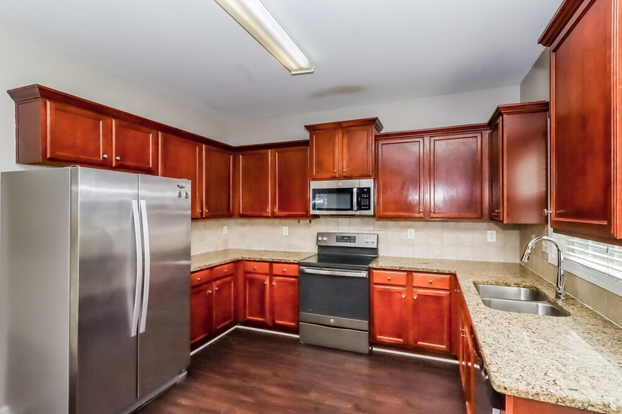 Building Photo - 14510 Asheton Creek Dr