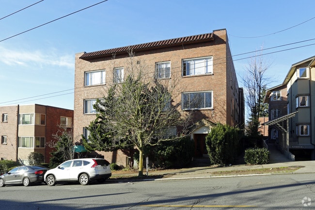 Primary Photo - Viking Apartments