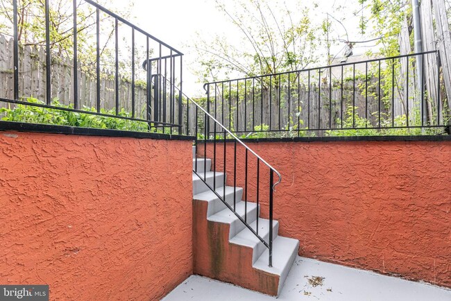 Building Photo - 742 N 20th St