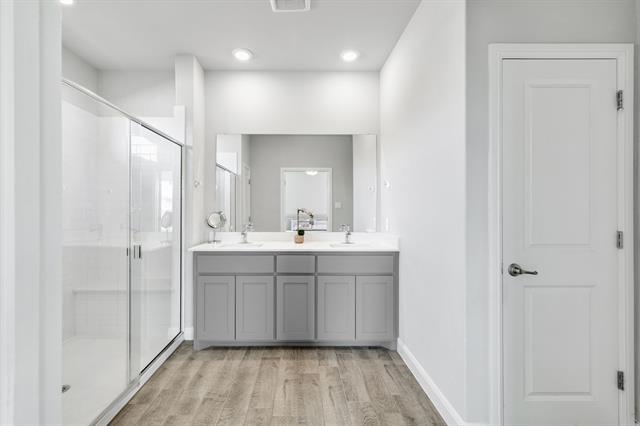 Building Photo - 14633 Caelum Dr