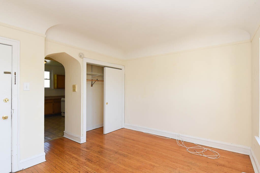 Building Photo - 2946 N Albany Ave