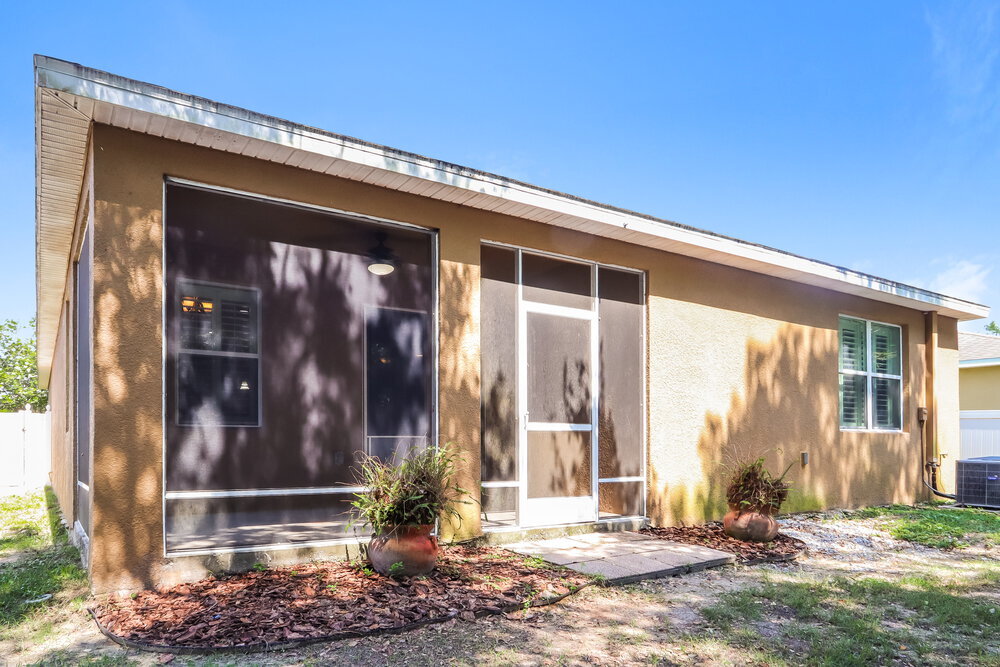 Building Photo - 6353 Twin Bridges Dr