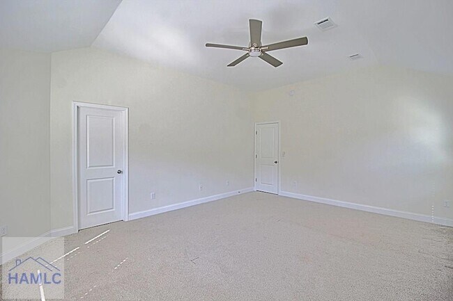 Building Photo - 151 Buckingham Dr