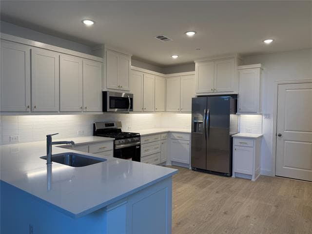 Building Photo - 8840 Magnet Dr