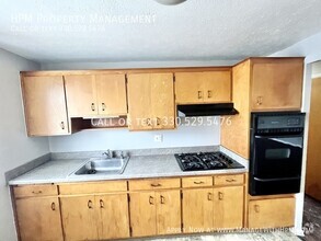 Building Photo - Coming Soon - Remodeled two-bedroom apartm...