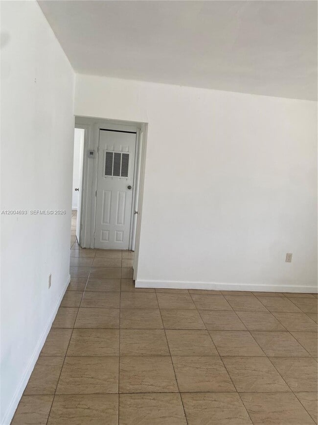 Building Photo - 14315 NW 12th Ave