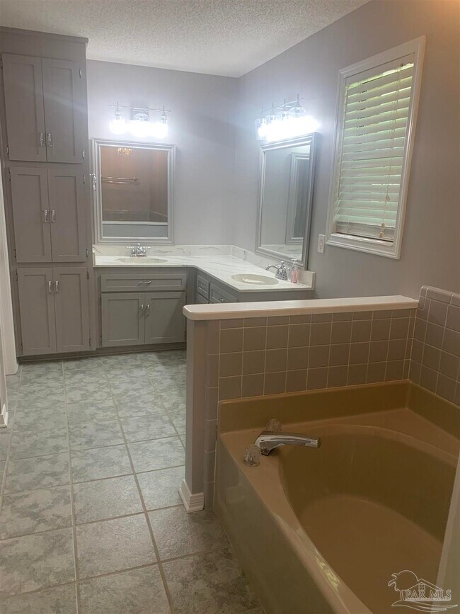 Building Photo - 2787 Willow Bend Ct