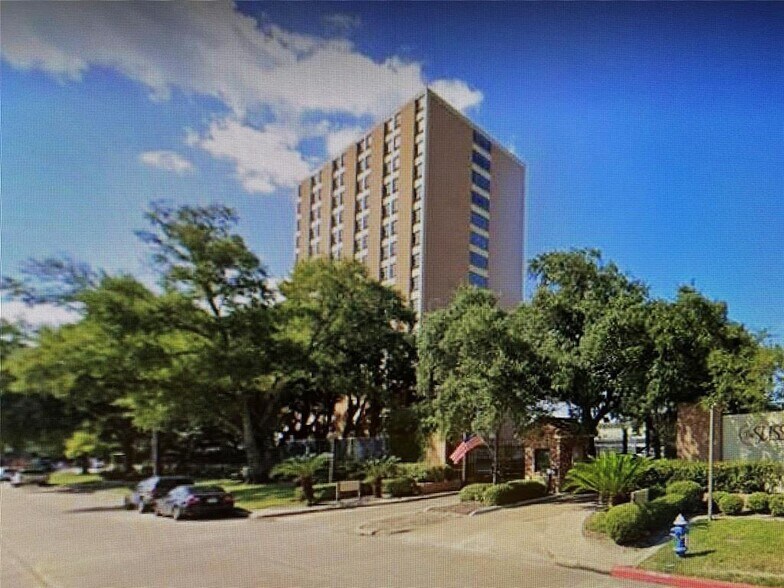 Primary Photo - 7520 Hornwood Dr