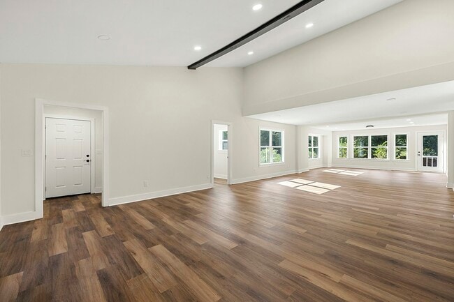 Building Photo - 1620 Chevron Way