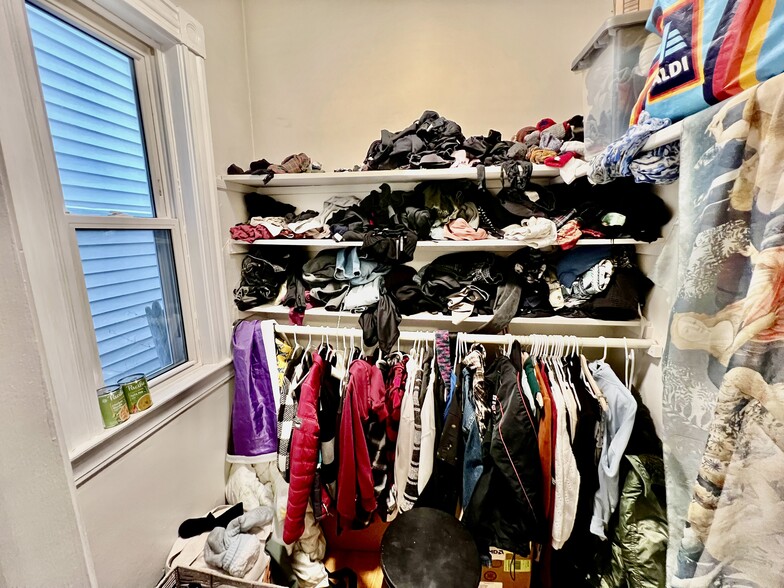 Walk-In Closet - 61 Wenham St