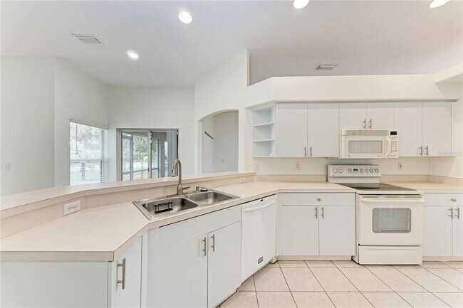 Building Photo - 3219 58th Terrace E