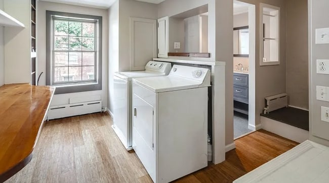 Building Photo - Fishtown Rowhome for Rent