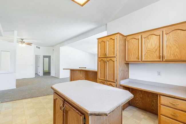 Building Photo - Rare Home, 3 Bedrooms, 2 Bathrooms, Rural Setting