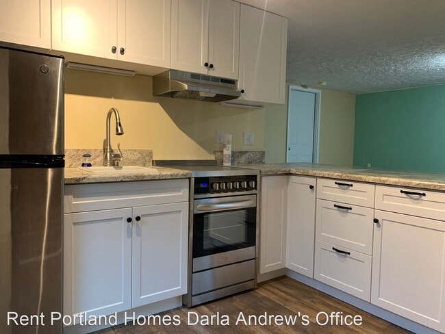 Building Photo - 1 br, 1 bath House - 9617 N Kalmar Street #B