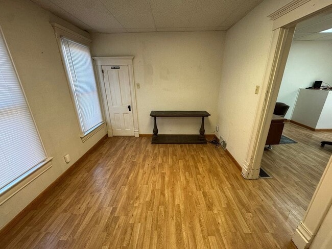 Building Photo - 1722 1st Ave S