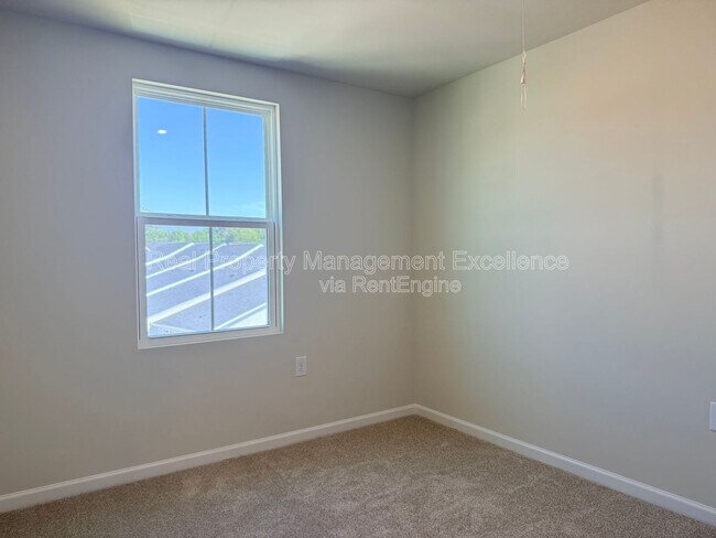 Building Photo - 372 Grand Silo Rd