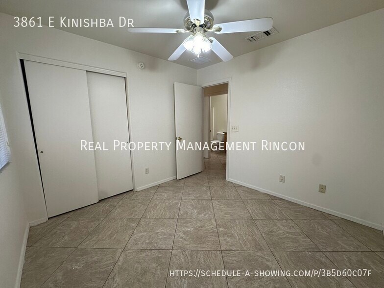 Building Photo - 3861 E Kinishba Dr