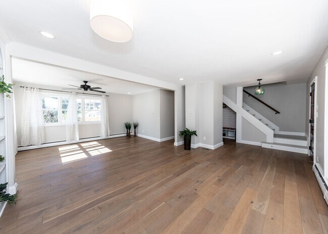 Building Photo - Cozy Home Centrally located Colorado Sprin...