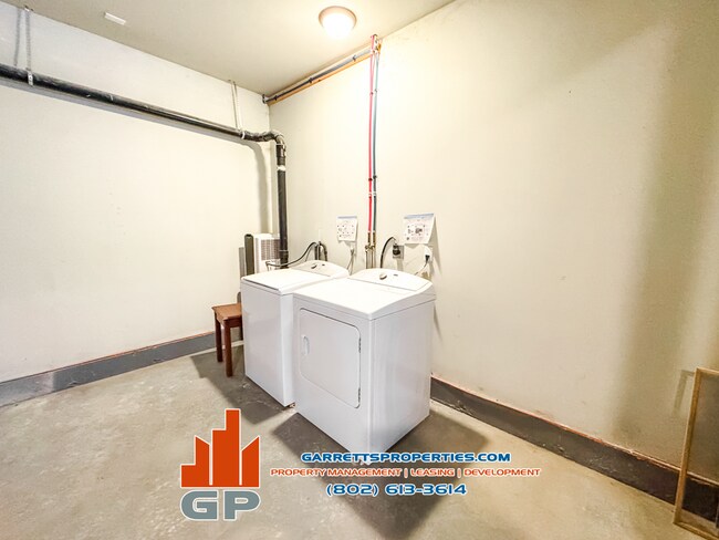 Building Photo - 1698 Winch Hill Rd