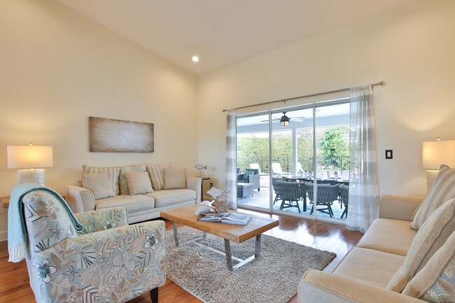 Building Photo - 927 80th St NW