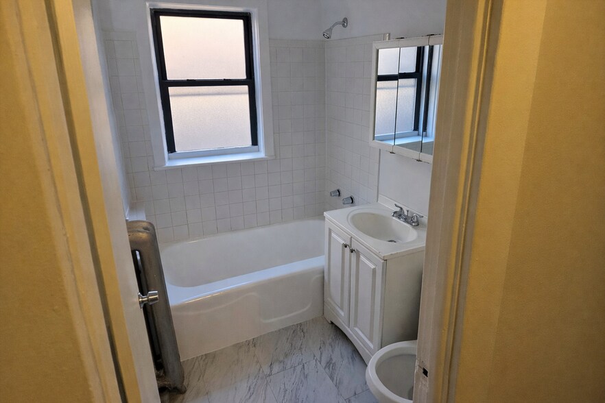 Building Photo - 6710 S Merrill Ave