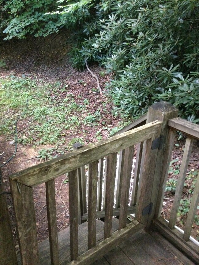 Building Photo - Cozy 2bd House In Great Location!