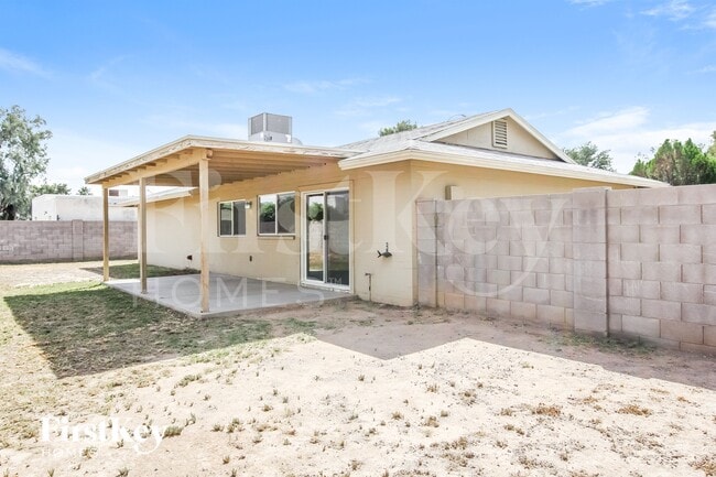 Building Photo - 12215 N 36th St