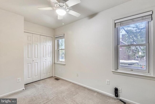 Building Photo - 844 N Frederick St