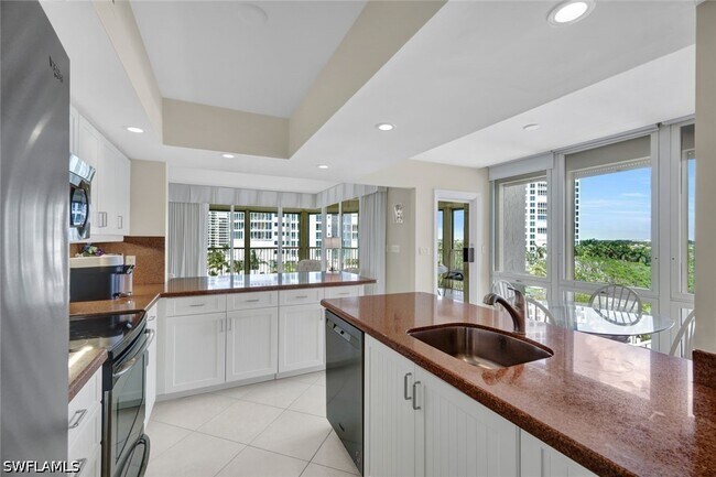 Building Photo - 4051 Gulf Shore Blvd N
