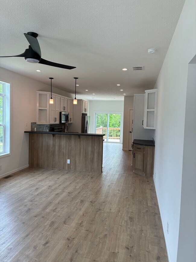Building Photo - Modern 3 Bedroom 2 Bath House - New Build! Available NOW!