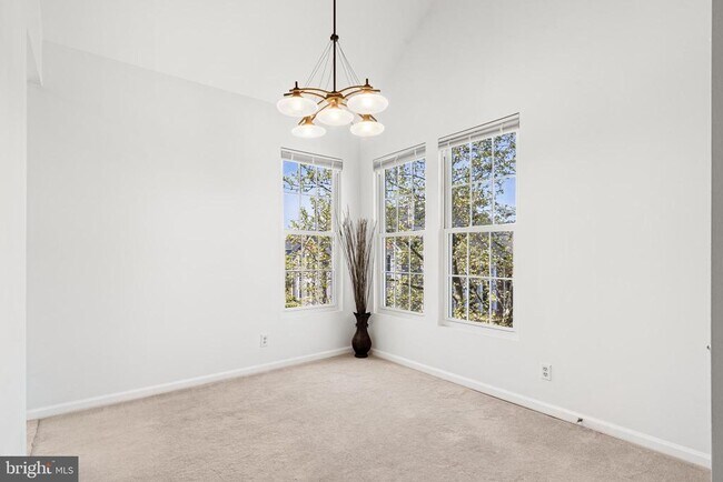 Building Photo - 46628 Drysdale Terrace