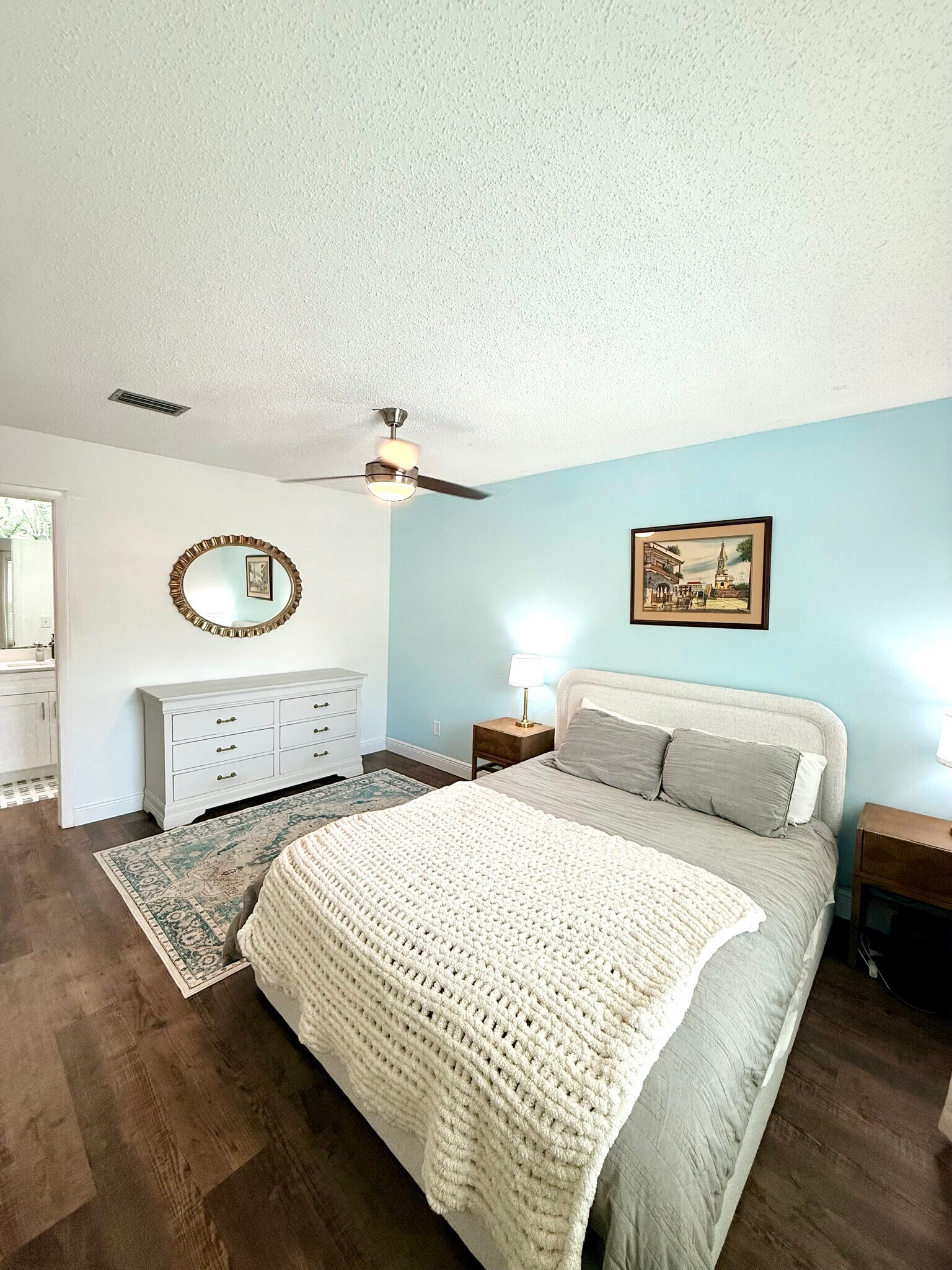 Building Photo - 11801 Foxrun Ln