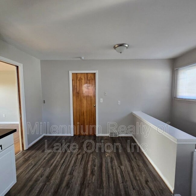 Building Photo - 11539 Hanford Dr